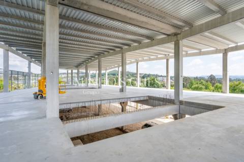 Armazém  Venda em Ronfe,Guimarães