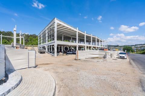 Armazém  Venda em Ronfe,Guimarães