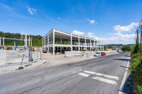 Armazém  Venda em Ronfe,Guimarães