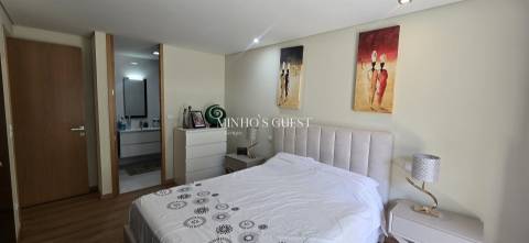 Apartamento T3+1 Pronto a Habitar c/ varandas e Garagem Fechada - Fraião, Braga