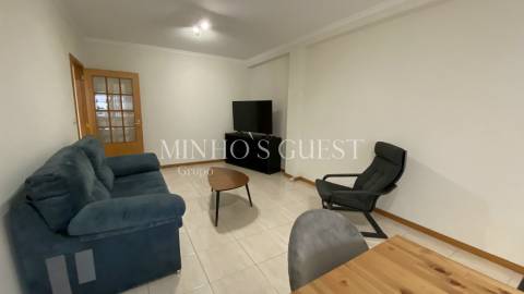 Apartamento T3 semi-mobilado c/ garagem - Braga
