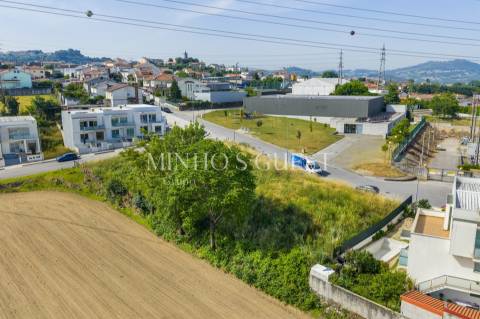 Loteamento composto por 5 lotes p/ construção moradias - Dume (Nova Arcada)