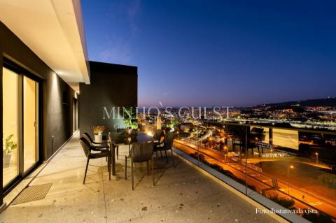 Penthouse T3 (211m2) c/ garagem para 10 carros - Ferreiros Braga