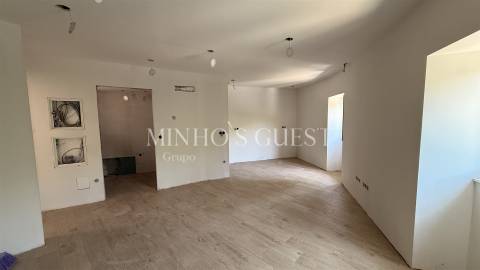 Apartamento T0 totalmente remodelado próximo da UNIVERSIDADE DO MINHO - Gualtar, Braga