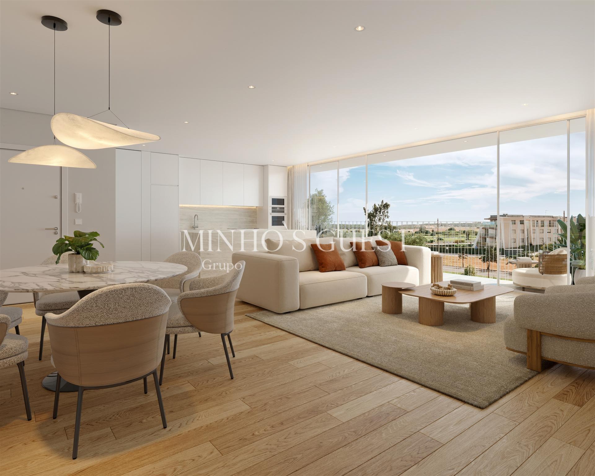 Penthouse T4 em Vilamoura c/ Rooftop e Piscina
