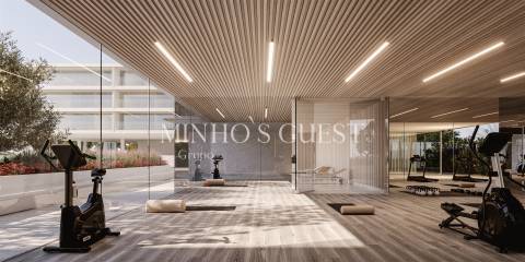 Penthouse T4 em Vilamoura c/ Rooftop e Piscina