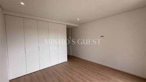 Moradia Individual V4 (274m2) c/ AC e Logradouro - Palmeira Braga