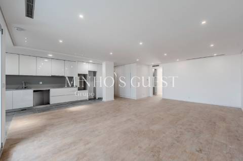 Apartamento T3 Novo no Centro de Braga - São Vicente, Braga