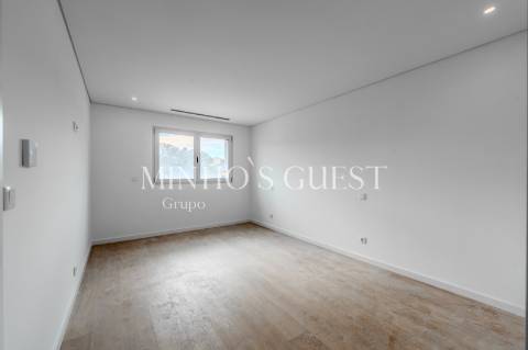 Apartamento T3 Novo no Centro de Braga - São Vicente, Braga