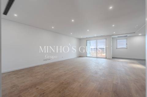 Apartamento T2 Novo no Centro de Braga - São Vicente, Braga