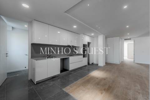 Apartamento T2 Novo no Centro de Braga - São Vicente, Braga