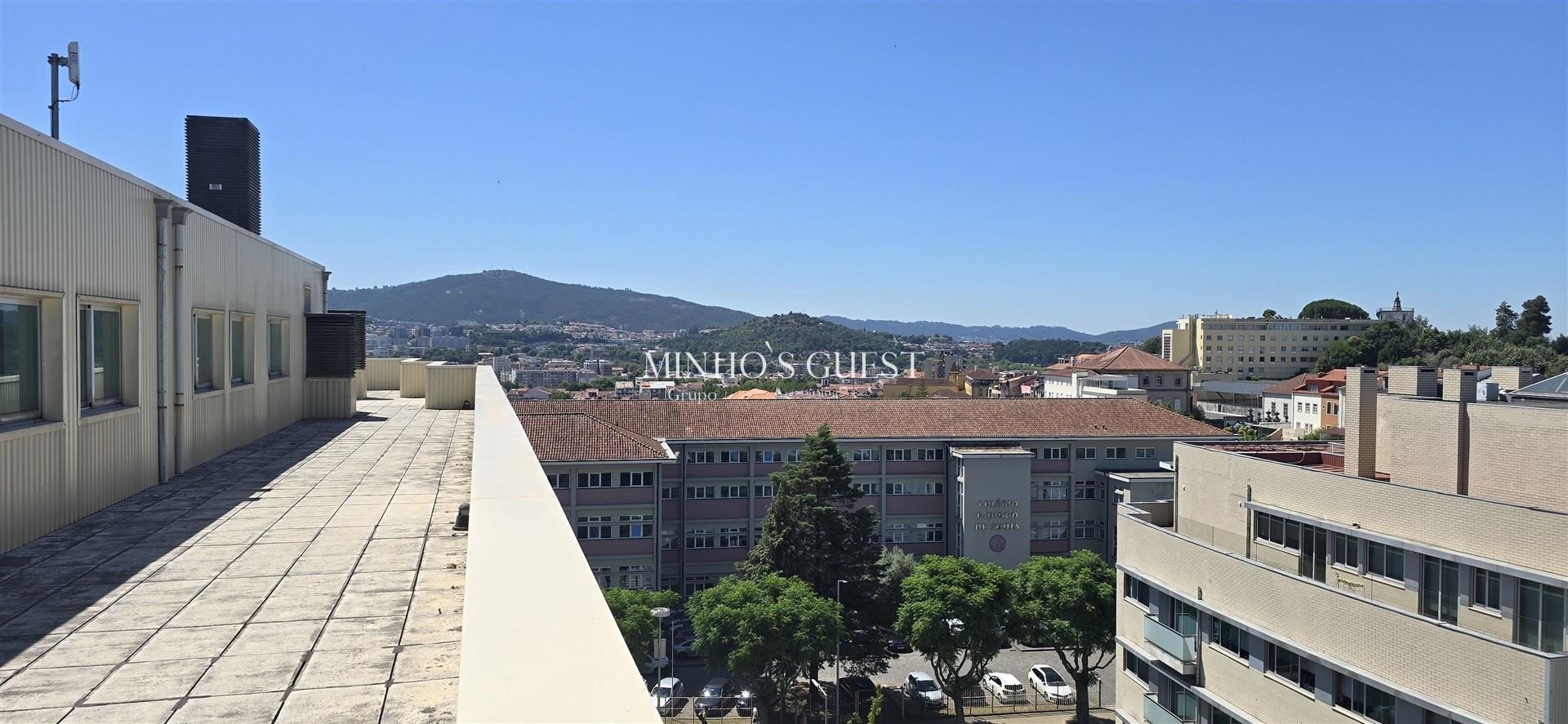 Apartamento T3 de Luxo no centro de Braga c/ 2 Suites, Piscina, Ginásio e Vista para o Bom Jesus