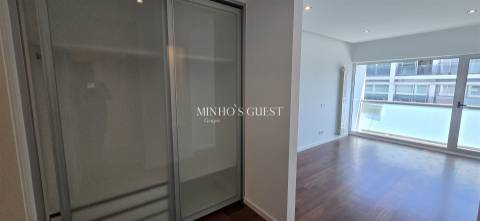 Apartamento T3 de Luxo no centro de Braga c/ 2 Suites, Piscina, Ginásio e Vista para o Bom Jesus
