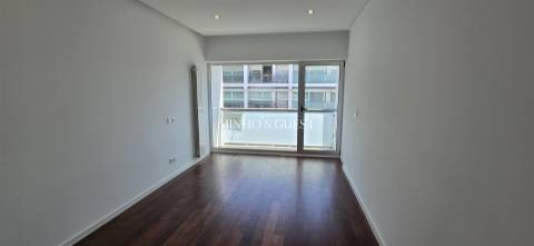 Apartamento T3 de Luxo no centro de Braga c/ 2 Suites, Piscina, Ginásio e Vista para o Bom Jesus