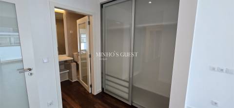 Apartamento T3 de Luxo no centro de Braga c/ 2 Suites, Piscina, Ginásio e Vista para o Bom Jesus