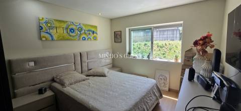 Apartamento T3+1 Pronto a Habitar c/ varandas e Garagem Fechada - Fraião, Braga