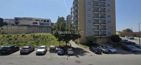 Apartamento T3+1 Pronto a Habitar c/ varandas e Garagem Fechada - Fraião, Braga