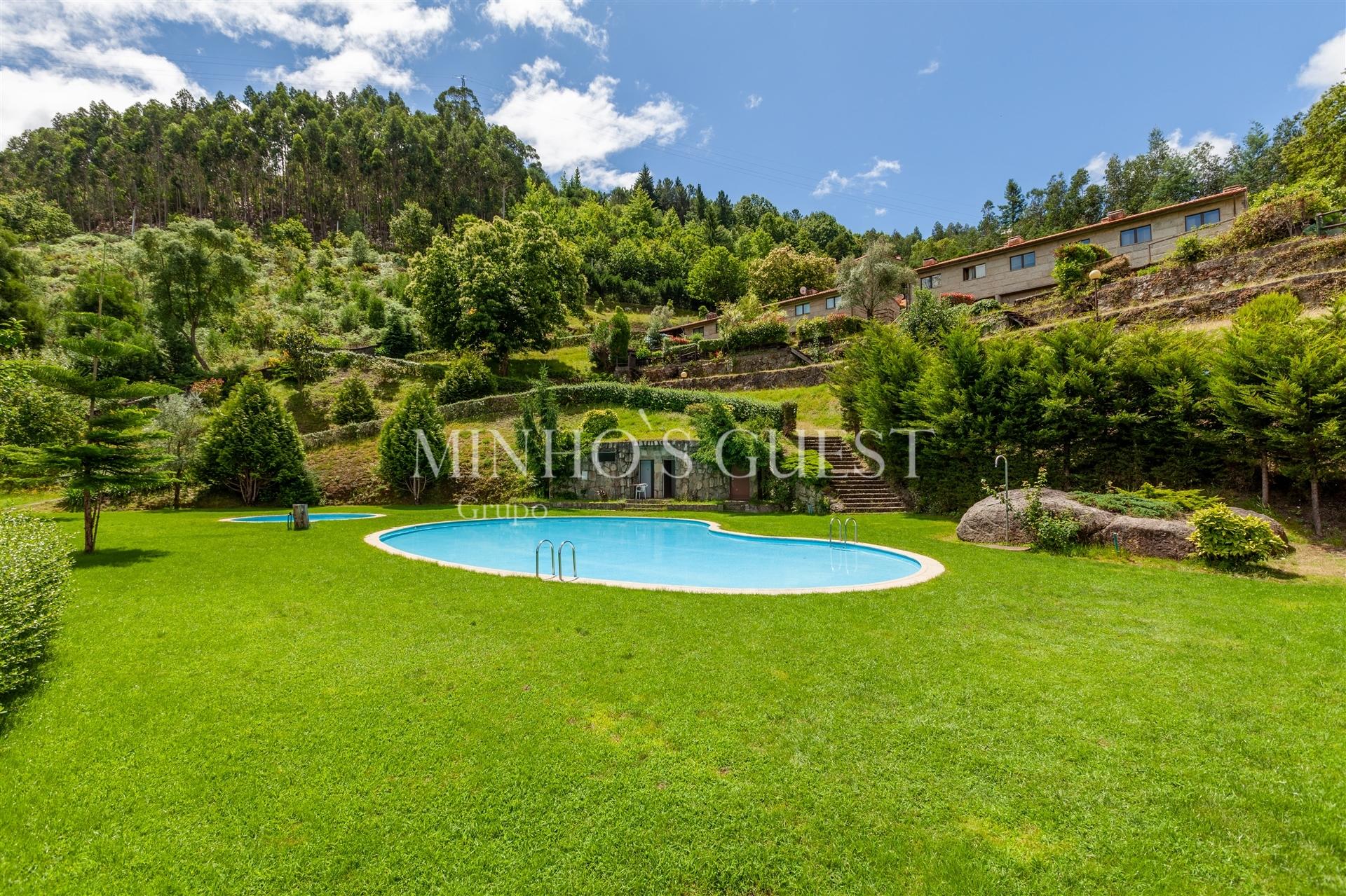 Moradia T2 (Duplex) em Condomínio Fechado - Caniçada, Gerês