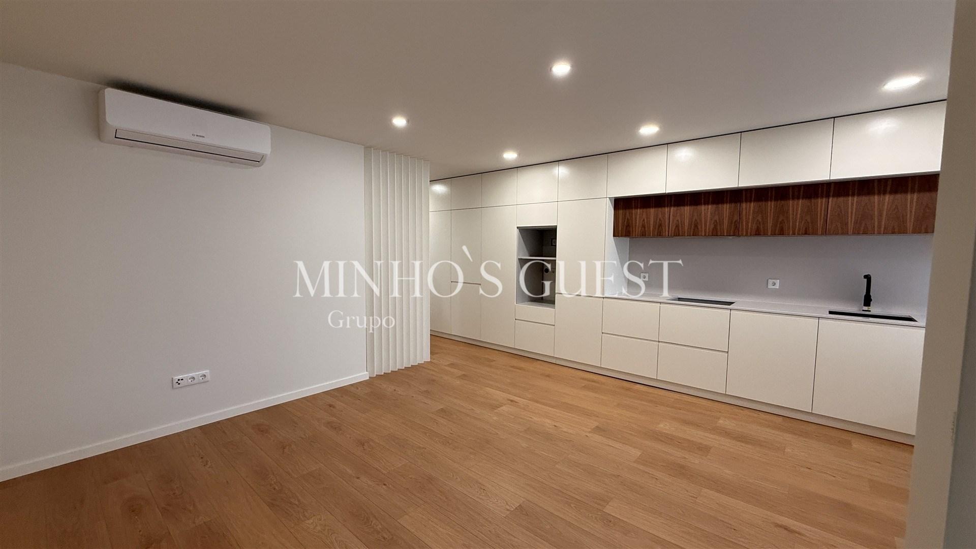 Apartamento T2 (Novo) c/ AC Bosch - Braga Centro