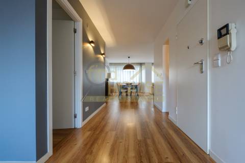 Apartamento T4 com 4 Suites no Saldanha, Av. Casal Ribeiro, Lisboa