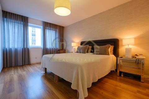 Apartamento T4 com 4 Suites no Saldanha, Av. Casal Ribeiro, Lisboa