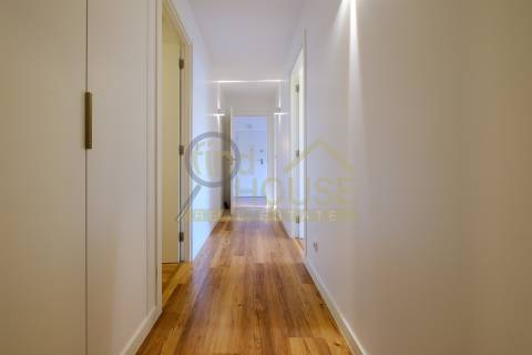 Apartamento T4 com 4 Suites no Saldanha, Av. Casal Ribeiro, Lisboa