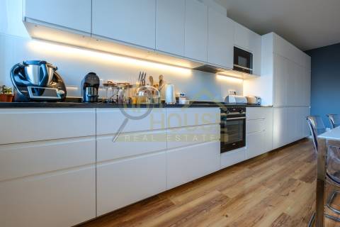 Apartamento T4 com 4 Suites no Saldanha, Av. Casal Ribeiro, Lisboa