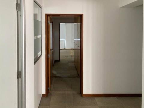 Escritório no Edifício Tridente, Avenidas Novas