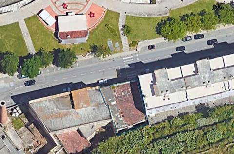 Prédio para Reabilitação Residencial em Sacavém