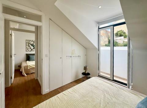 Apartamento T2 Remodelado com Vista Rio | São Vicente – Lisboa