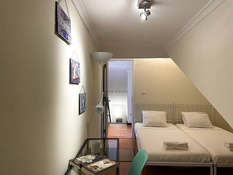 Apartamento T3 Duplex totalmente remodelado na zona histórica da Ajuda, Lisboa