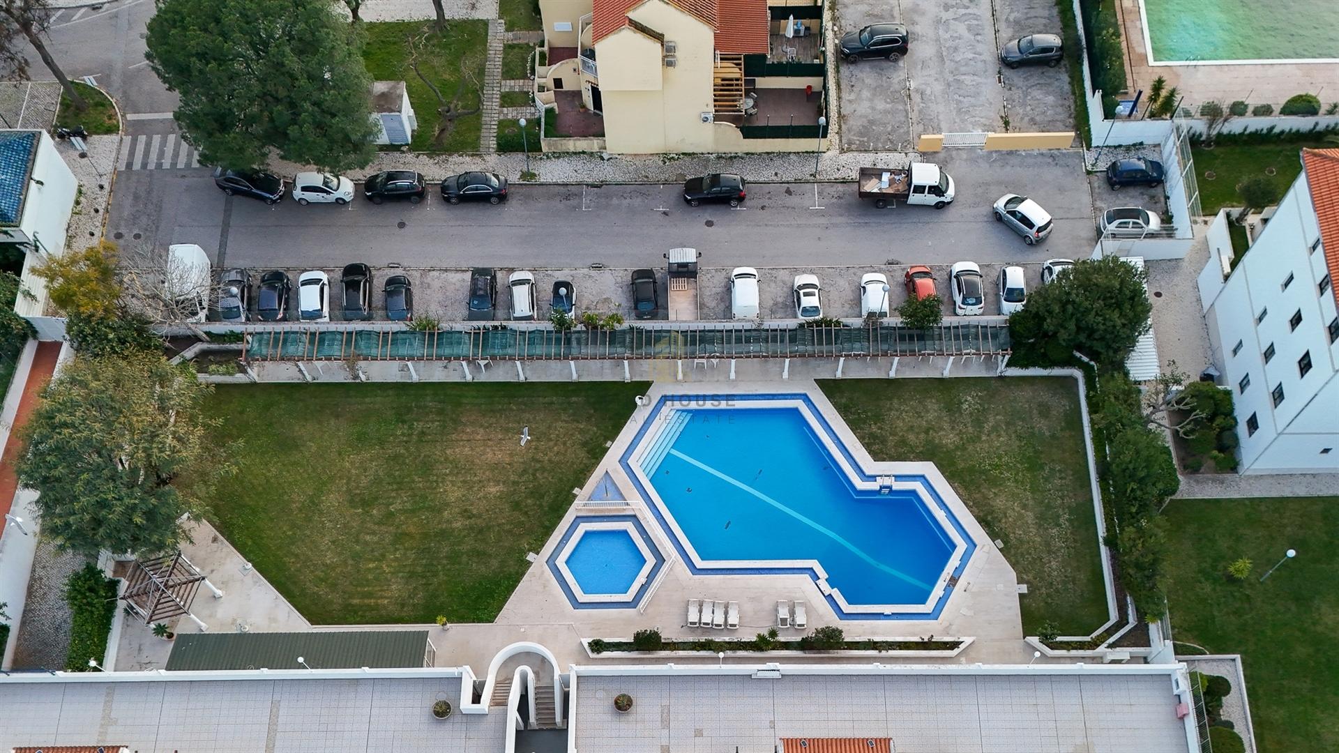 Apartamento T2 totalmente remodelado, em condomínio privado, em Vilamoura