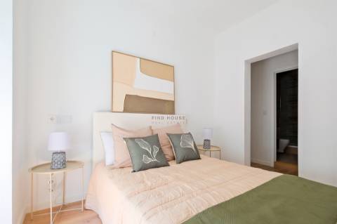 Apartamento T3 Totalmente Remodelado em Penha de França, Lisboa