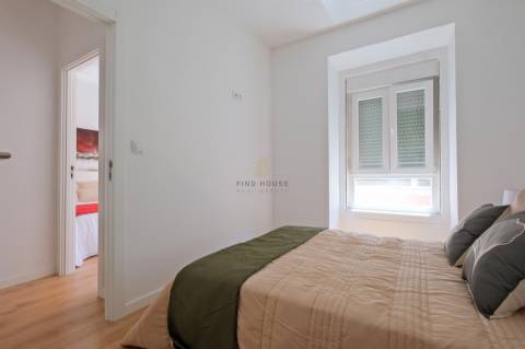 Apartamento T3 Totalmente Remodelado em Penha de França, Lisboa