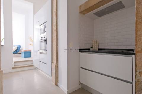 Apartamento T3 Totalmente Remodelado em Penha de França, Lisboa