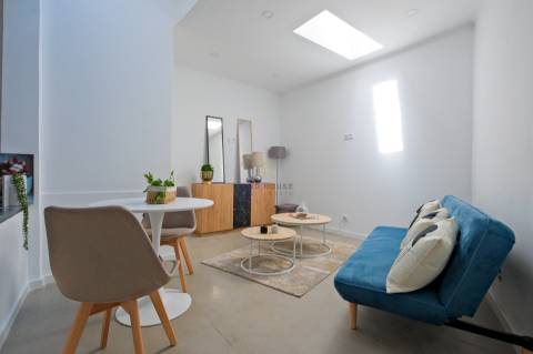 Apartamento T3 Totalmente Remodelado em Penha de França, Lisboa