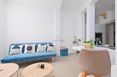 Apartamento T3 Totalmente Remodelado em Penha de França, Lisboa