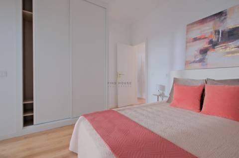 Apartamento T3 Totalmente Remodelado em Penha de França, Lisboa