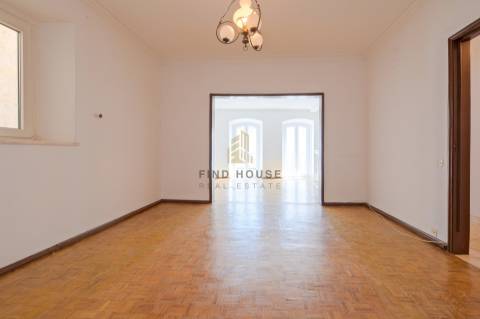 Apartamento T3 Duplex, com acesso a amplo Sótão com 69.60m2 em Vila Viçosa