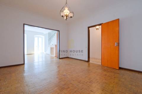 Apartamento T3 Duplex, com acesso a amplo Sótão com 69.60m2 em Vila Viçosa
