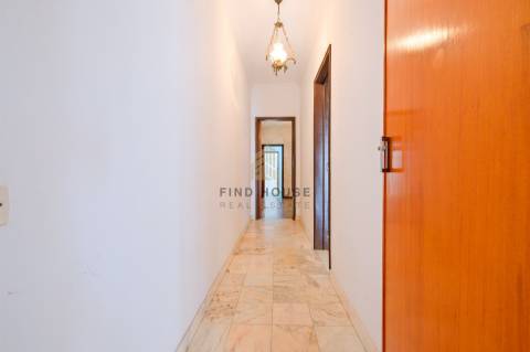 Apartamento T3 Duplex, com acesso a amplo Sótão com 69.60m2 em Vila Viçosa
