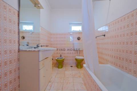Apartamento T3 Duplex, com acesso a amplo Sótão com 69.60m2 em Vila Viçosa