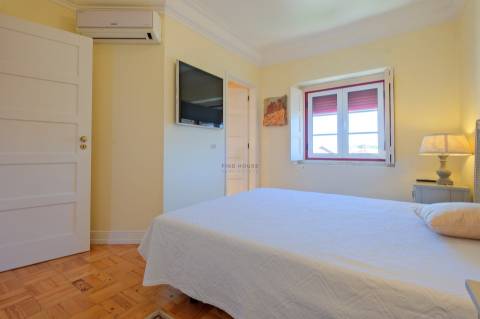 Arrenda-se Apartamento T3 totalmente mobilado na Avenida de Roma, Lisboa