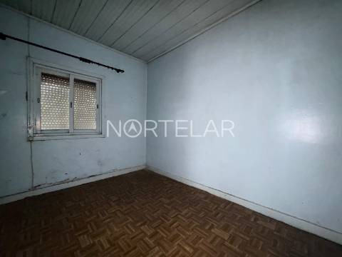 Moradia para Restaurar T2 Venda em Ribeirão,Vila Nova de Famalicão