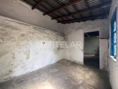 Moradia para Restaurar T2 Venda em Ribeirão,Vila Nova de Famalicão