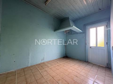 Moradia para Restaurar T2 Venda em Ribeirão,Vila Nova de Famalicão