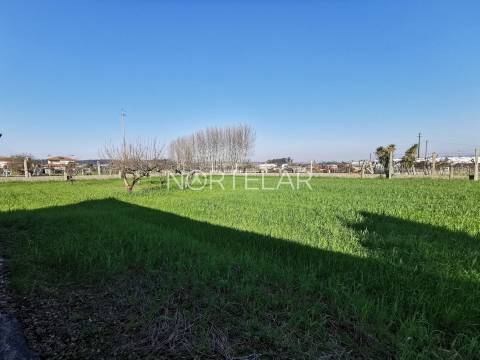 Terreno Urbano em Bougado, Trofa 3000m²