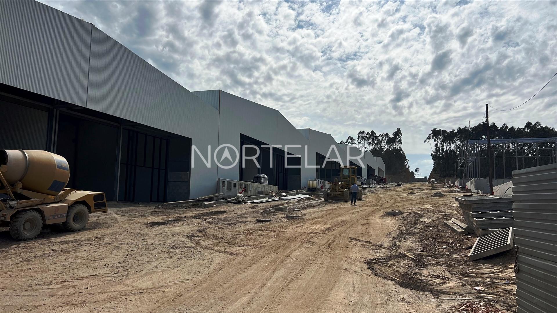 Armazém para Venda na Zona Industrial de Ribeirão, Vila Nova de Famalicão