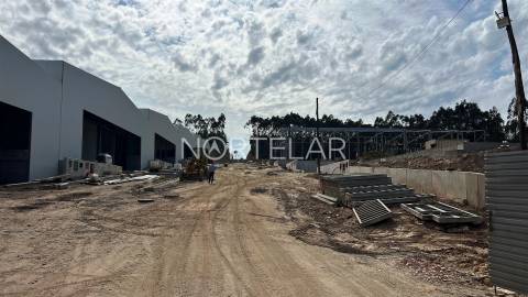 Armazém para Arrendamento na Zona Industrial de Ribeirão, Vila Nova de Famalicão