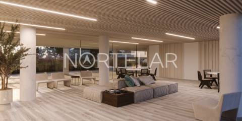 Penthouse T4 com rooftop e piscina privada em Vilamoura – Serenity